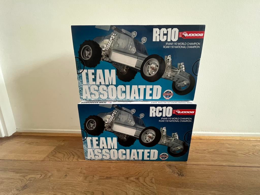 Team associated 1/10 rc 10cc nib x 2, Elektro, Auto offroad, Nieuw, Ophalen of Verzenden
