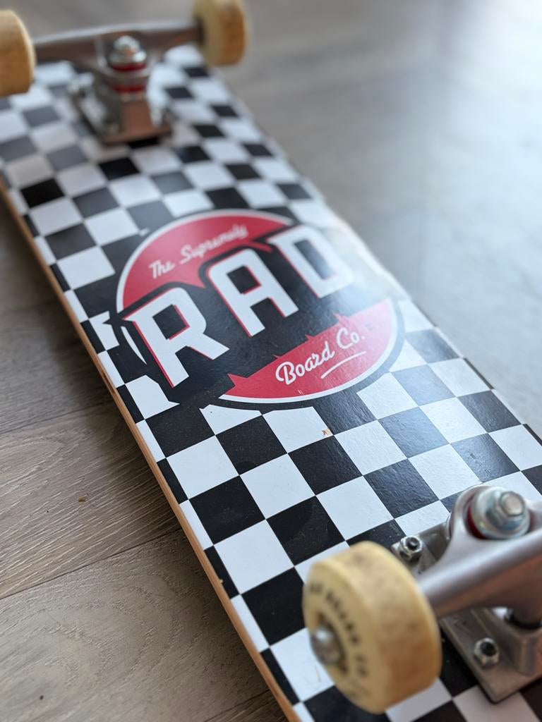 Skateboard RAD Checkers, Ophalen, Zo goed als nieuw, Skateboard