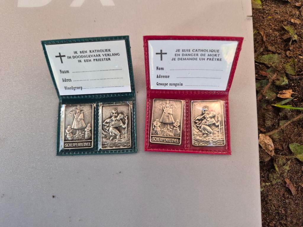 2x Scherpenheuvel medailles in hoesje (NL/FR), Verzamelen, Ophalen of Verzenden