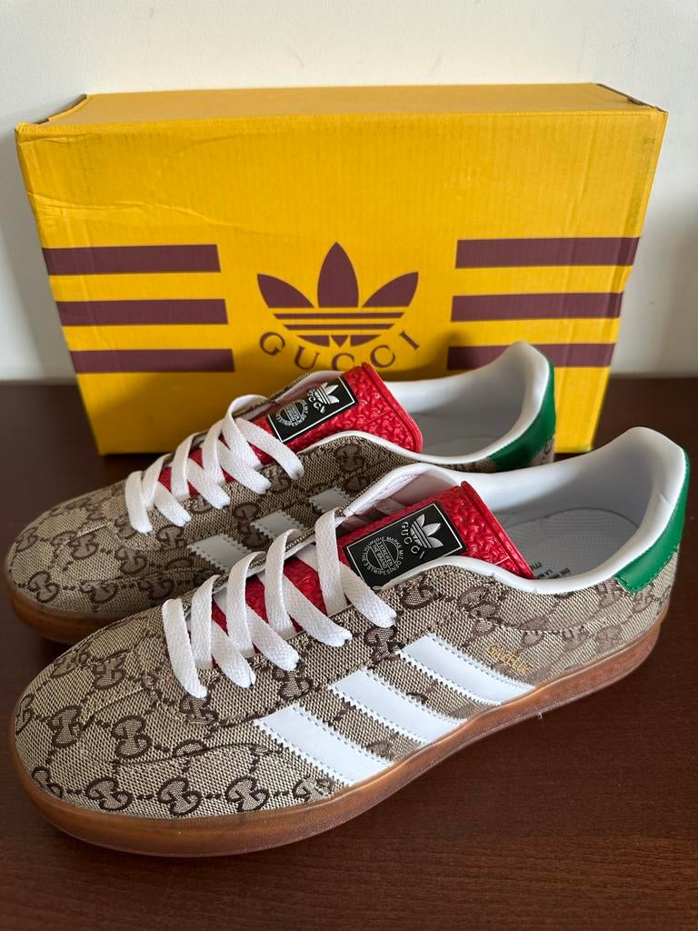 Adidas x Gucci Gazelle Sneakers, Kleding | Dames, Schoenen, Nieuw, Sneakers of Gympen, Bruin, Ophalen of Verzenden