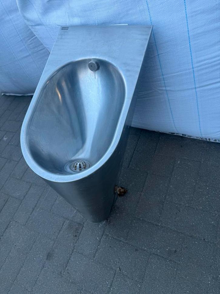 RVS urinoir - Meerdere beschikbaar, Doe-het-zelf en Verbouw, Sanitair, Gebruikt, Overige typen, Rvs, Ophalen