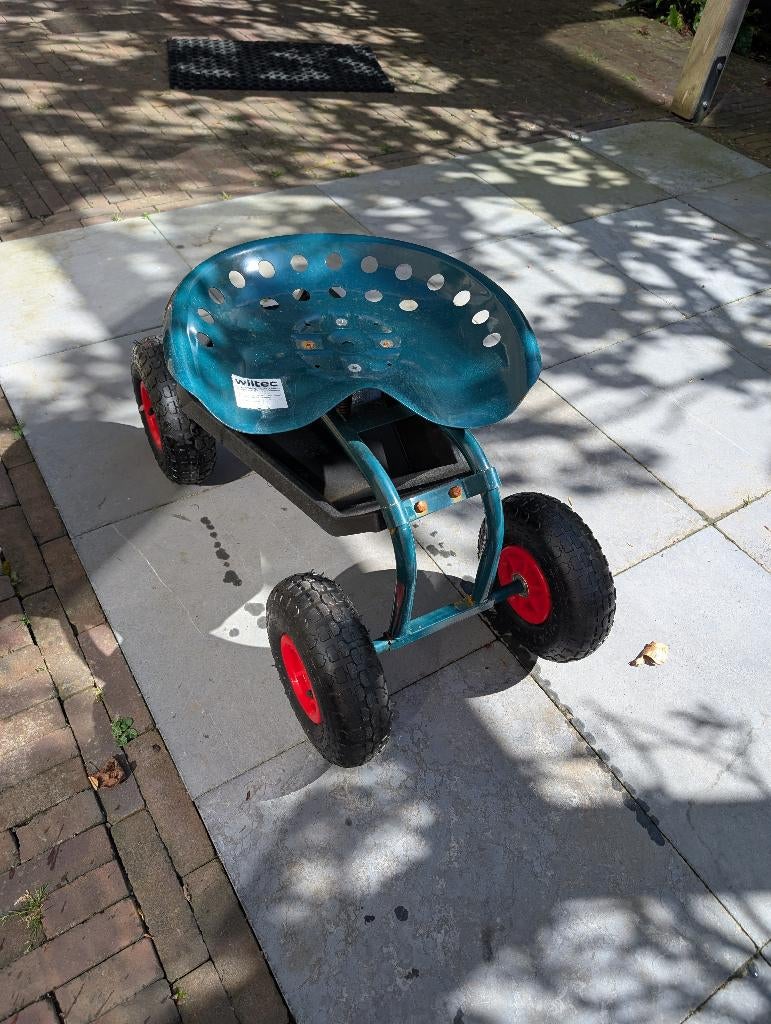 tuinkruk op wielen, Ophalen, Zo goed als nieuw, Overige soorten, Wilke