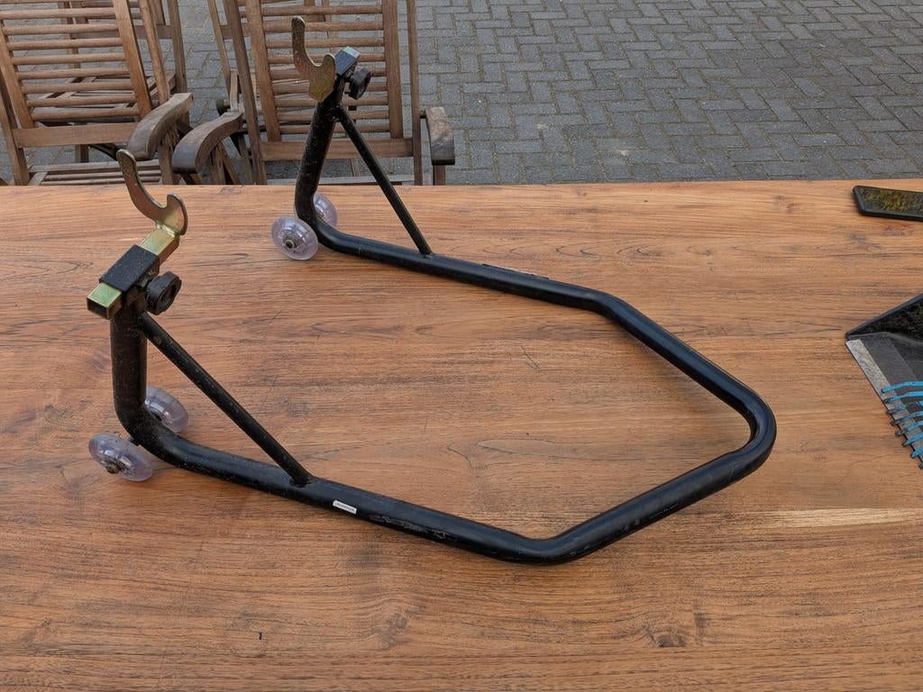 Bok voor motor, Ophalen