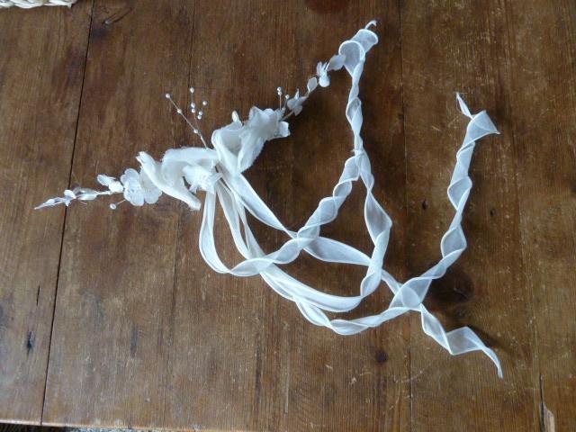 Bloemetjes corsage / haarstukje?, Antiek en Kunst, Ophalen of Verzenden