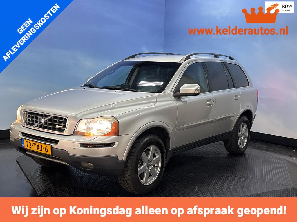 Volvo XC90 2.4 D5 7P Automaat | Leer | Clima | Trekhaak, Auto's, Volvo, XC90, 241 €/maand, 7 stoelen, Leder