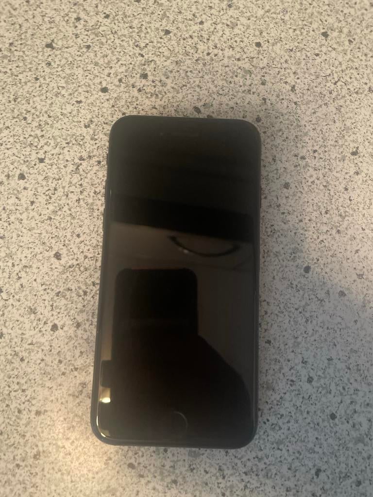 iPhone SE (2020) zwart, Telecommunicatie, Mobiele telefoons | Apple iPhone, Gebruikt, Zwart, IPhone SE (2016), Ophalen of Verzenden