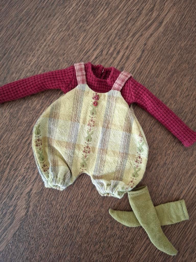 Blythe outfit Hillevi (Cristina is gestopt!), Ophalen of Verzenden, Zo goed als nieuw, Kleertjes