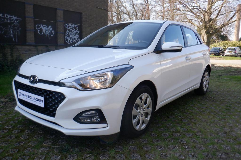 Hyundai I 20 1.0 T-GDI 48V 100PK 7DCT CAMERA-STOEL/STUURVERW, Automaat, 12 maanden, Gebruikt, Zwart