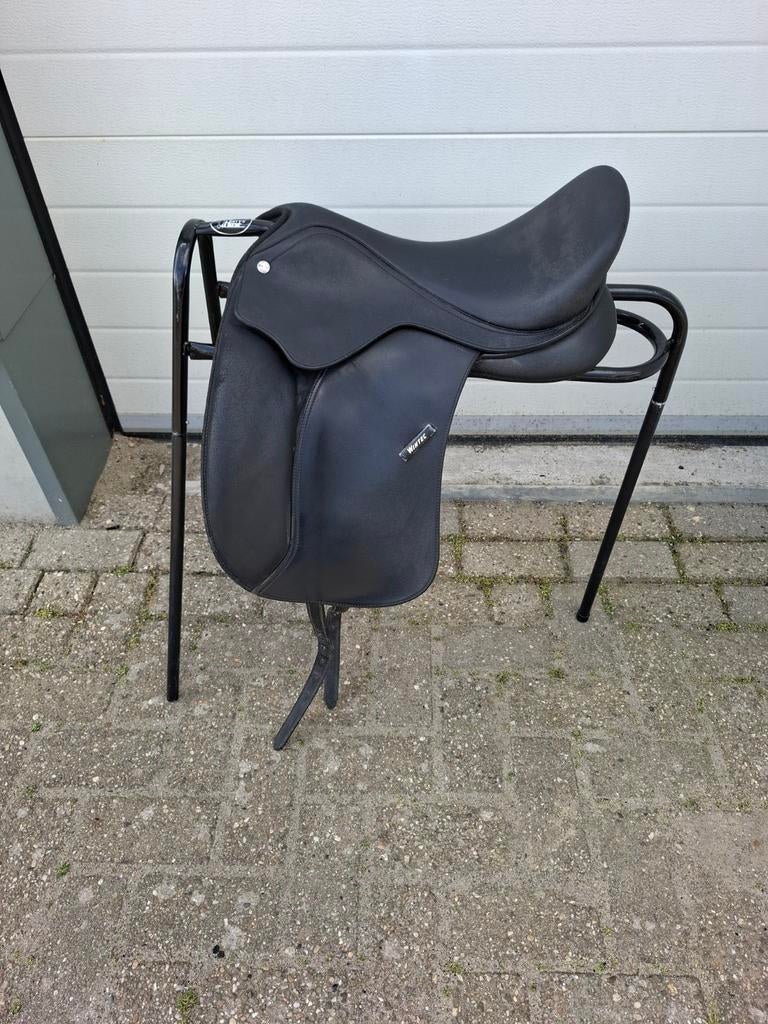 Wintec 500 dressuur 16, Dieren en Toebehoren, Paarden en Pony's | Zadels, Dressuur, Ophalen of Verzenden, Zo goed als nieuw