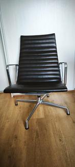 Vitra EA 116 Loungestoel - Charles & Ray Eames, Ophalen, Gebruikt
