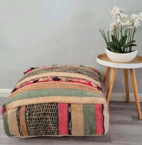 Kelim poef,marokkaanse zitkussen,berber vloerkussen, Huis en Inrichting, Banken | Voetenbanken en Poefen, Nieuw, 50 tot 75 cm