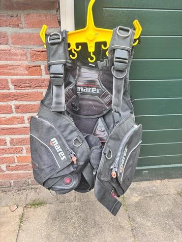 Mares Jacket maat L beschikbaar voor biedingen