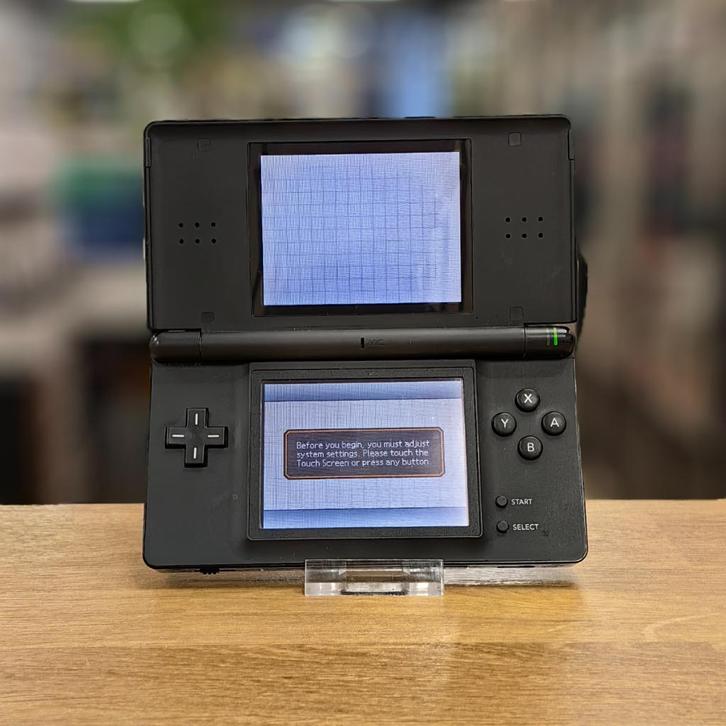Nintendo DS Lite Spelcomputer | Zwart - Netjes!, Spelcomputers en Games, Spelcomputers | Nintendo 2DS en 3DS, Zo goed als nieuw