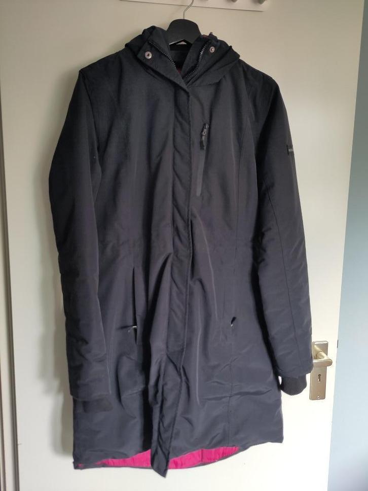 Wildebeast lange winterjas – zwart met roze voering, maat M, Kleding | Dames, Jassen | Winter, Gedragen, Maat 38/40 (M), Zwart