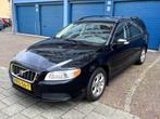 Volvo V70 2.5 T Kinetic euro Stationwagon 2007 Zwart, Auto's, Volvo, Voorwielaandrijving, 1800 kg, Zwart, 1573 kg