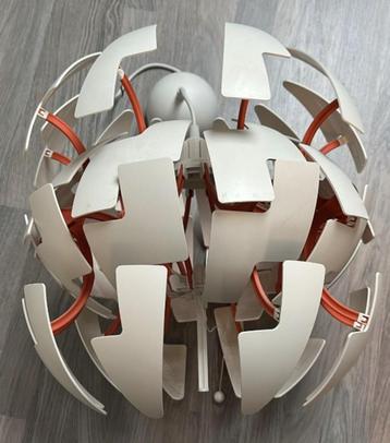 IKEA PS 2014 Lamp–Wit met oranje details – Design klassieker beschikbaar voor biedingen