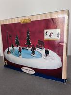 After school hockey Lemax kersthuis voor in kerstdorp, Ophalen of Verzenden, Zo goed als nieuw