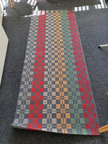Vloerkleed beschikbaar voor biedingen