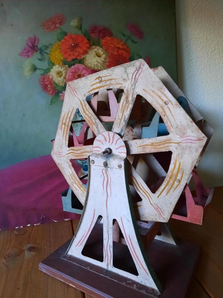 Oud Blikken Reuzenrad op houten paneel, Antiek en Kunst, Antiek | Speelgoed, Ophalen of Verzenden
