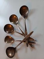 Verzilverde lepels, Ophalen