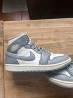 Nike Air Jordan 1 Mid Wolf Grey - Maat 37,5, Overige kleuren, Nike, Ophalen of Verzenden, Sneakers of Gympen