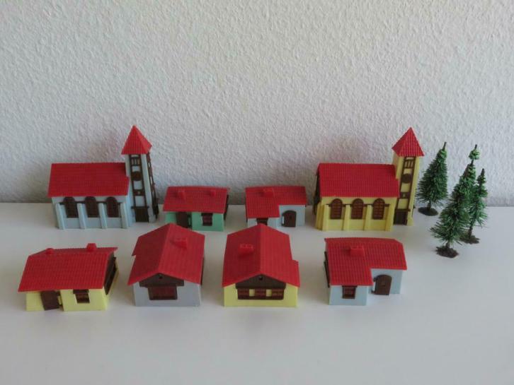 Vintage kunststof modelbouw huisjes, kerk dorp stad, Verzamelen, Speelgoed, Gebruikt, Ophalen of Verzenden