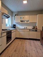 Hoekkeuken 2,75X3,00 incl apparatuur, Ophalen of Verzenden, Gebruikt, Hoekkeuken