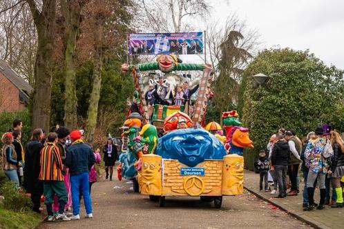Prinsenwagen carnaval, Kleding | Dames, Carnavalskleding en Feestkleding, Zo goed als nieuw, Ophalen