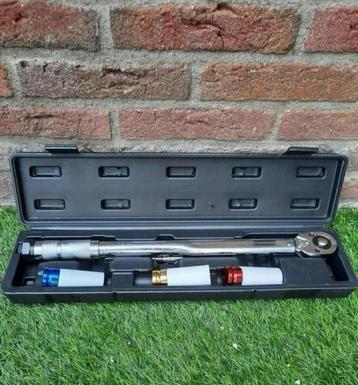 Nieuwe Momentsleutel 28-210nm in handige opberg koffer beschikbaar voor biedingen