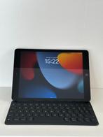 Apple iPad A2197 32GB + Smart Keyboard, Gebruikt, 32 GB, Apple iPad, Grijs