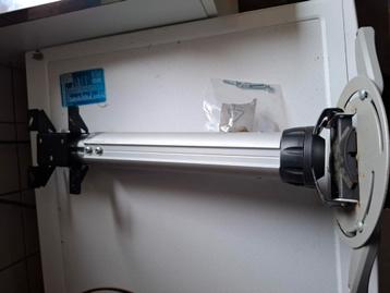 Plafond beugel voor beamer beschikbaar voor biedingen