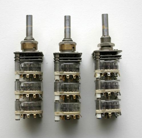 Elma sectie schakelaars type 03 en 04, Hobby en Vrije tijd, Elektronica-componenten, Nieuw, Ophalen of Verzenden