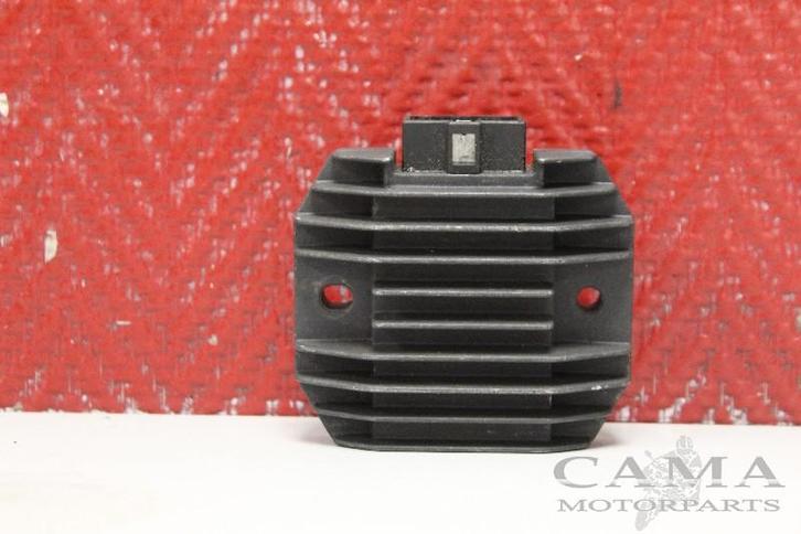 SPANNINGSREGELAAR YZF R1 2000-2001 (YZF-R1 5JJ) (SH650A-12), Motoren, Onderdelen | Yamaha, Gebruikt