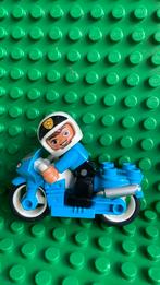 Lego duplo politie op motor, Verzamelen, Speldjes, Pins en Buttons, Ophalen of Verzenden, Zo goed als nieuw