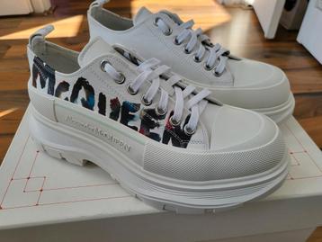 Alexander McQueen Graffiti 42 nieuw €750 nu €250 Gucci Dior  beschikbaar voor biedingen