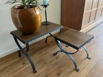 Set van 2 bijzettafels beschikbaar voor biedingen