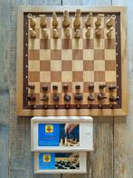 Schaakbord met schaakstukken en damschijven., Hobby en Vrije tijd, Gezelschapsspellen | Bordspellen, Longfield., Ophalen of Verzenden