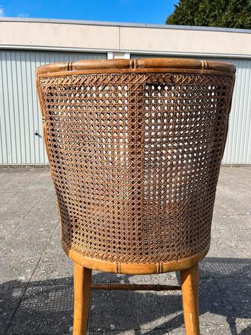 2 Antieke Riet Stoelen beschikbaar voor biedingen