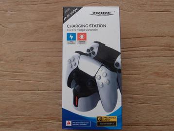 Charging station / oplaadstation Playstation 5 en Edge contr beschikbaar voor biedingen