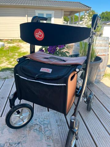 Rollator lichtgewicht  beschikbaar voor biedingen