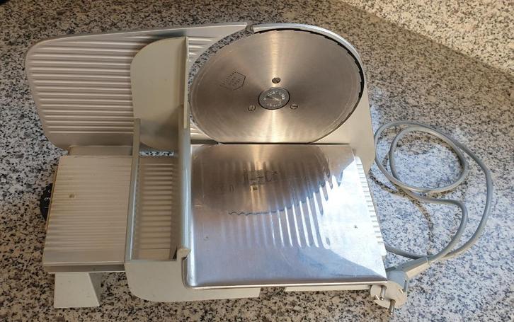 snijmachine keuken voor vlees, kaas, brood, Huis en Inrichting, Keuken | Keukenbenodigdheden, Gebruikt, Ophalen of Verzenden
