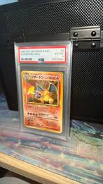 Charizard holo japans psa 6 base, Hobby en Vrije tijd, Verzamelkaartspellen | Pokémon, Ophalen of Verzenden, Zo goed als nieuw