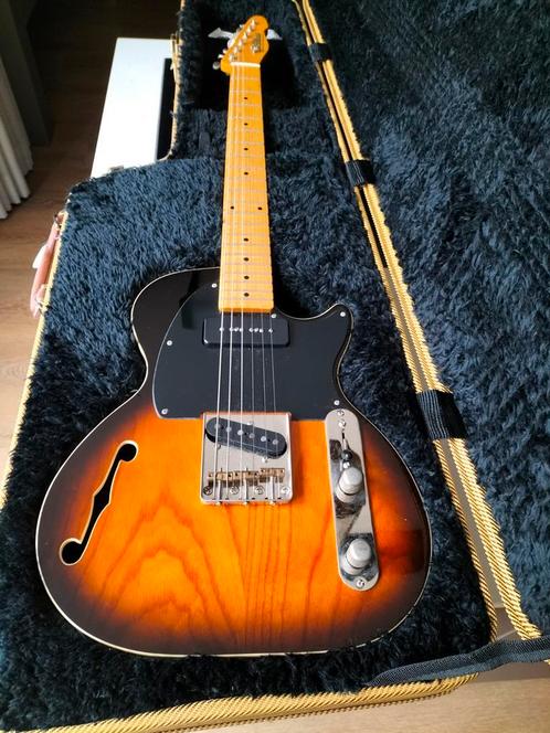 Saint Blues 61 South met unieke Gunkoffer, Muziek en Instrumenten, Snaarinstrumenten | Gitaren | Elektrisch, Zo goed als nieuw