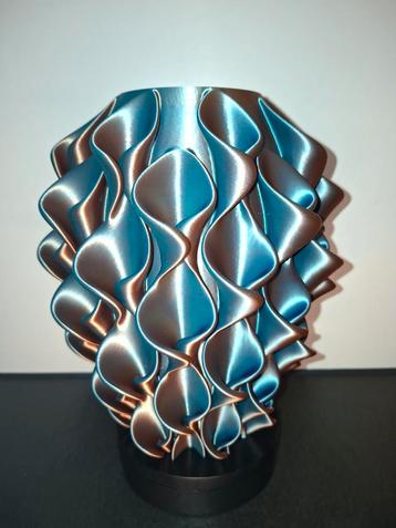 Vaas - Lilly Kleurveranderend - 25cm beschikbaar voor biedingen