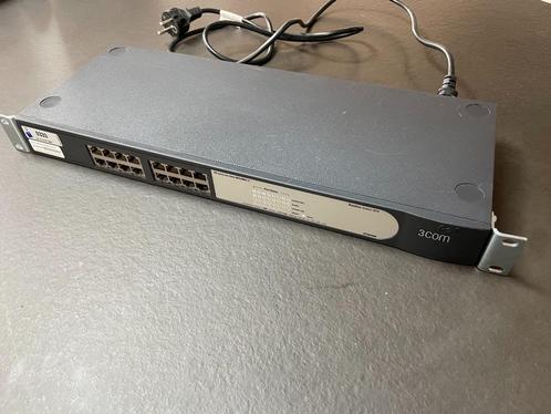 3Com Baseline Switch 2016, Computers en Software, Netwerk switches, Zo goed als nieuw, Ophalen of Verzenden