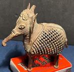 Antiek bronzen Olifantje Dokkra Volk Orissa 1950 INDIA, Antiek en Kunst, Verzenden, Brons
