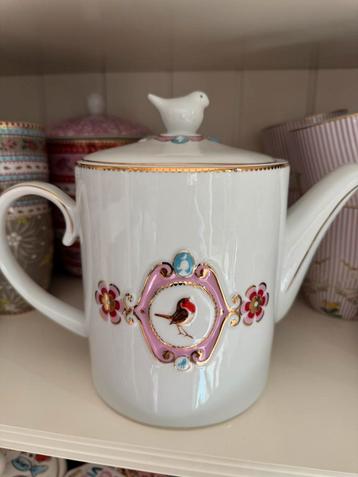 Pip Studio servies Love Birds theepot wit beschikbaar voor biedingen