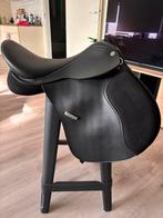 Collegiate Veelzijdigheid zadel 17,5inch, Dieren en Toebehoren, Paarden en Pony's | Zadels, Ophalen of Verzenden, Zo goed als nieuw