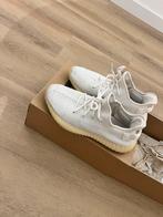 Yeezy Boost 350V2 - Wit/Cream, Kleding | Heren, Schoenen, Wit, Ophalen of Verzenden, Sneakers of Gympen, Adidas