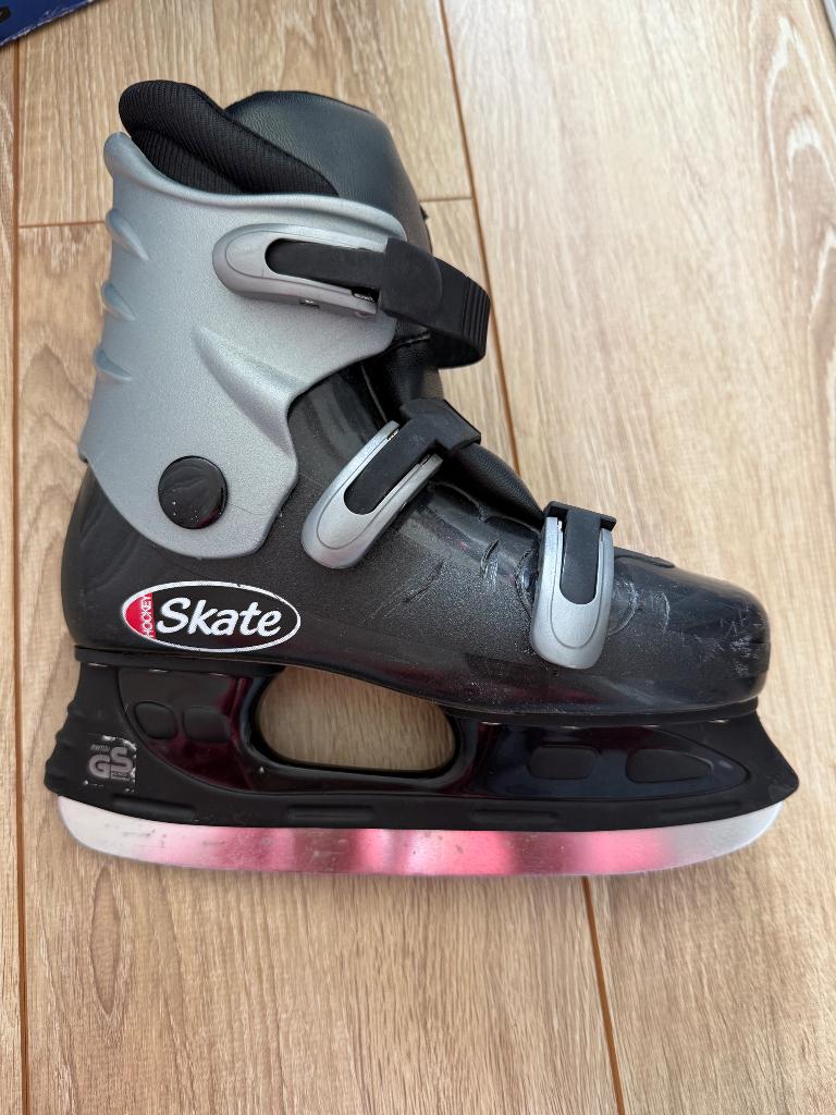 Schaatsen, Zo goed als nieuw, IJshockeyschaatsen, Ophalen, Overige merken